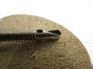 NEW SELF TAP SCREW W/FLAT PHILLIPS HEAD SIZE: 2 1/2X1/2 