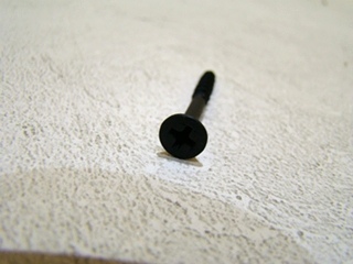 NEW BLK WOOD SCREW PHILLIPS  HEAD SIZE:2 5/8X1/8