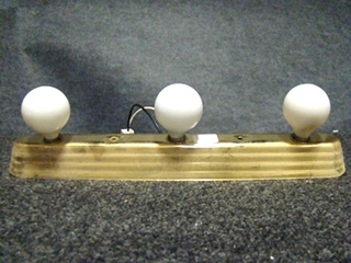 USED RV/MOTORHOME 3 BULB GOLD LIGHT BAR FOR SALE